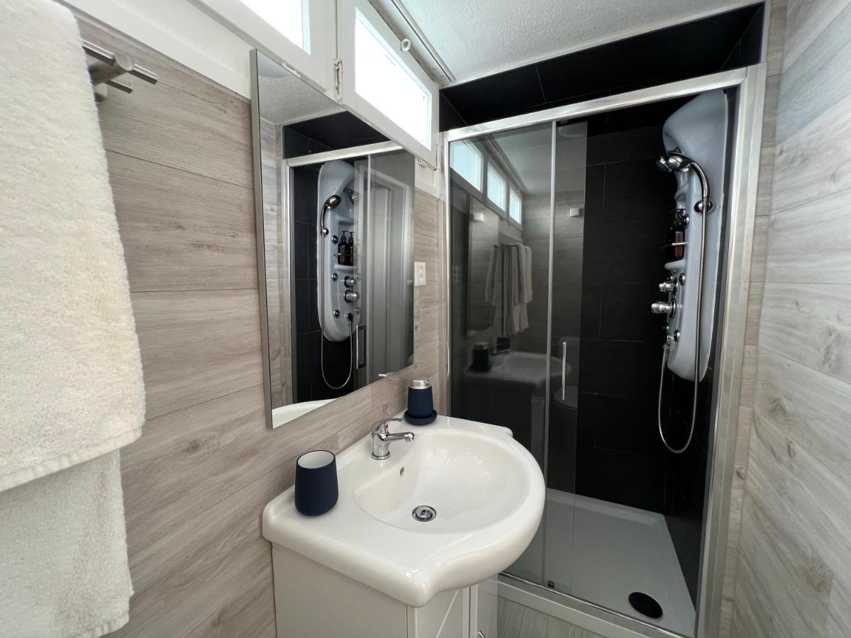 Bright Tiny Studio - Shared Pool & Sauna - Free Parking - Air Condition Muralto Extérieur photo